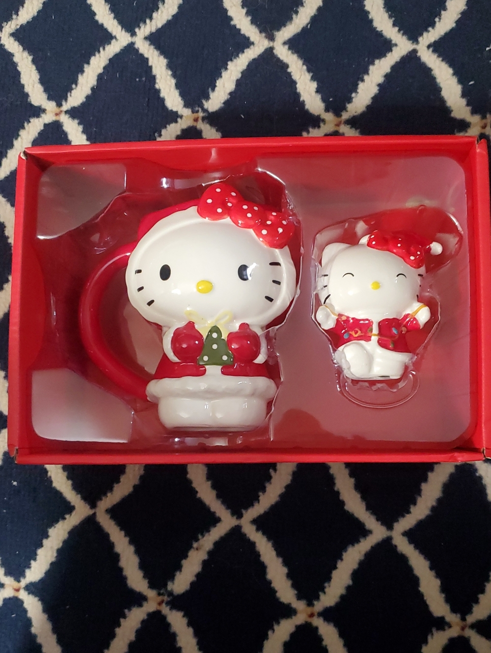 Hello Kitty Mug & Figurine Set Red & White NWT